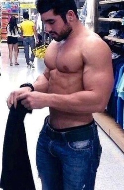 Phd-Bullrider:  I Love Strip Shoppers!