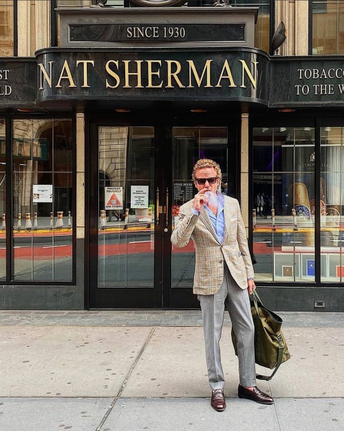 Just devastating to hear about the closing of Nat Sherman.We wish @michaelherklots and his entire 