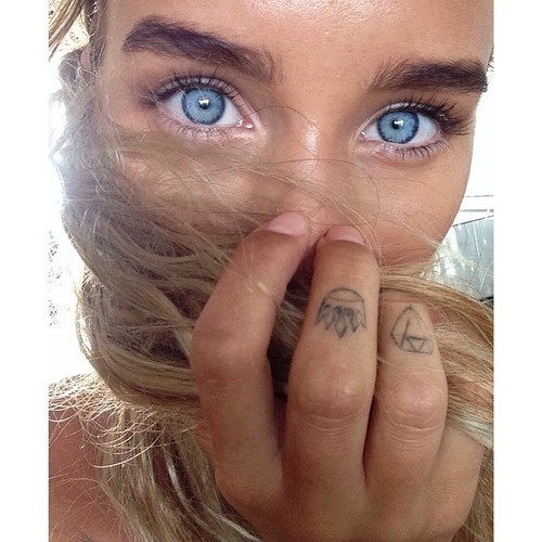 sca-rs:  salty-youth:  ♡  her eyes