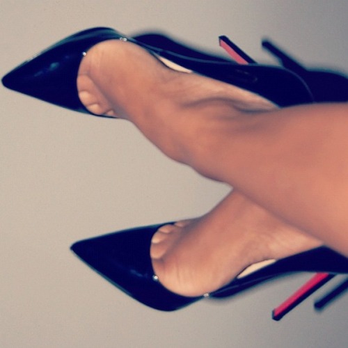 walk-in-louboutin: source : killingheels.tumblr.com/