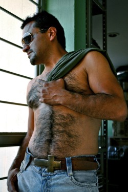 Follow my two hairy men blogs:http://sambrcln.tumblr.comhttp://hairysex.tumblr.com