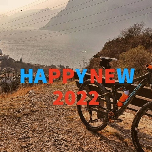 Frohes neues und gesundes Bikesportjahr! Bald präsentieren wir die neuesten Produkte für BETTER BIKI