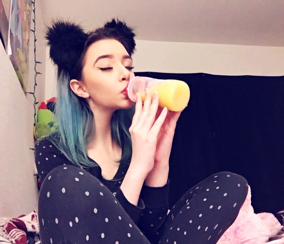 noniemonster:  sometimes after a tough day all you need is your sippy cup and your