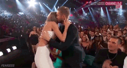 luckydayblog:  everythinghadchanged:  feariess:  Taylor Swift and Calvin Harris at the 2015 Billboard Music Awards  I’m glad taylor finally met a guy that will hug her like that even though there are cameras everywhere.  SOBS