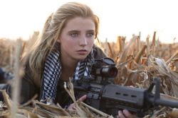 girlandguns:  Girl With Gun follow me at : http://girlandguns.tumblr.com/ 