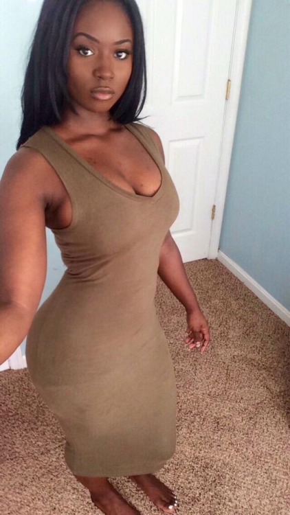 dollsofbeauty: mayaangelique: Got a selfie stick and forgot how to act lmao Dolls