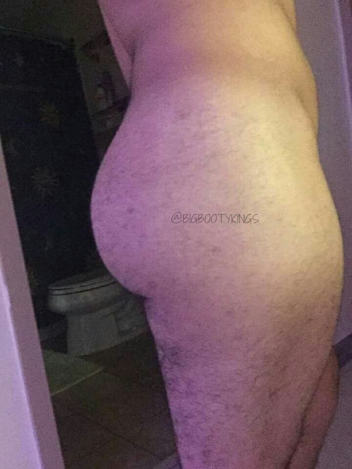 bigbootykings:  NEW EXCLUSIVE SUBMISSION: Dick would love sooo perfect in his mouth