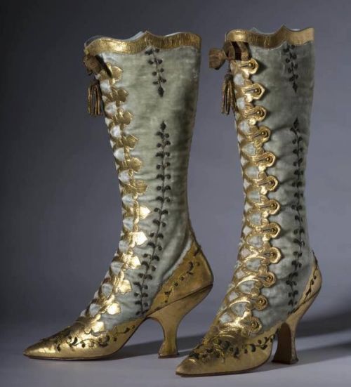 tweed-eyes:Jawdropping velvet and gold leather button boots.1870 