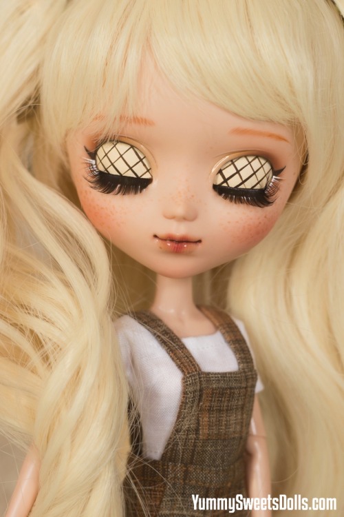 Chocolate Cream Puff Pullip &lt;3www.yummysweetsdolls.etsy.comwww.yummysweetsdolls.comwww.facebo