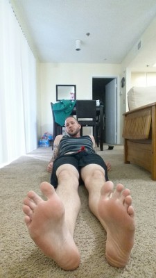 porkchop69yum:  My feet size 12