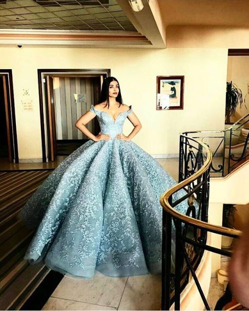 #aishwaryarai in #MichaelCinco#Cinderella  #cannes #cannesfilmfestival #cannes2017 #aishwaryaraibach