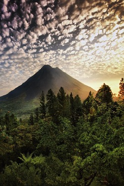 ponderation:  The Dawn of the Volcano by Alberto Ghizzi Panizza 