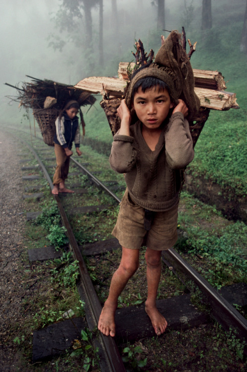 autremondeimagination:  Stolen Childhoods by Steve McCurry From Top: Africa, Tibet, Nepal, Kabul, Myanmar/ Burma, Afghanistan, Bangladesh, India, Burma, Niger 
