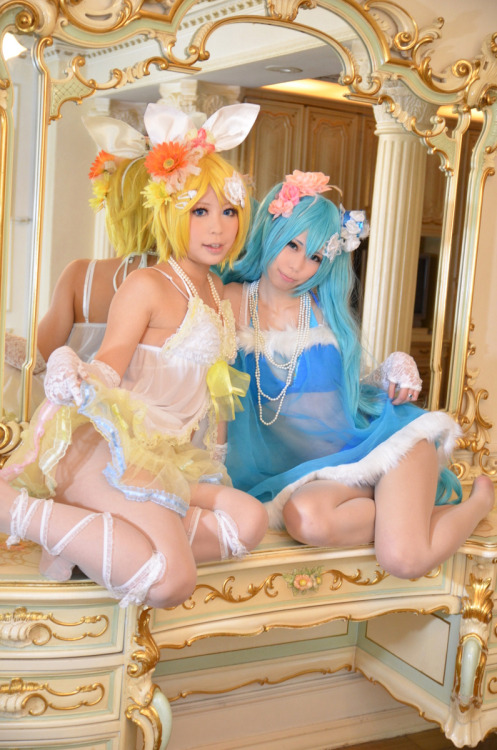 Vocaloid - Miku Hatsune & Rin Kagamine 3HELP US GROW Like,Comment & Share.CosplayJapaneseGirls1.5 - www.facebook.com/CosplayJapaneseGirls1.5CosplayJapaneseGirls2 - www.facebook.com/CosplayJapaneseGirl2tumblr - http://cosplayjapanesegirlsblog.tumbl