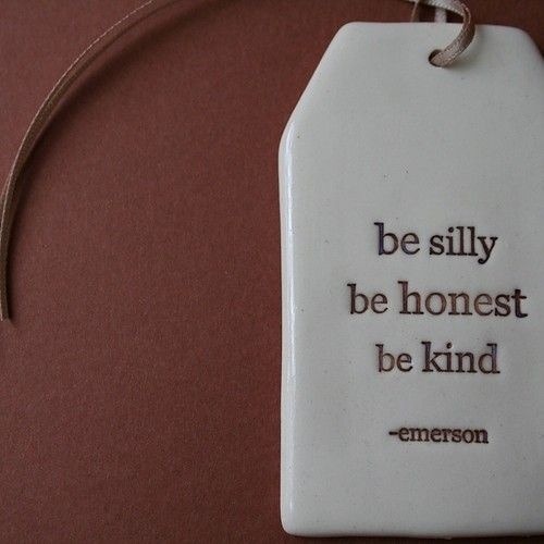 simpleguyinacomplexworld:  little-fish-in-a-cage:  ꧁❖꧂  ✌️