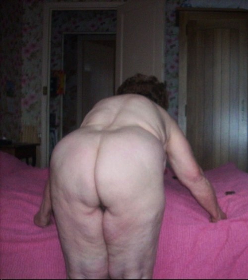 Sex Sexy senior ass from behind!Meet your big pictures