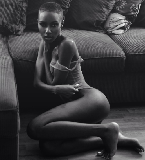 ebonyaesthetics:  Submit your pics! | Workout Motivation | Facebook    | iG: @EbonyAesthetics!