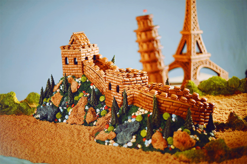 mickeyandcompany:  Disney’s Gingerbread Wonderland (click on the pictures to read the captions) [x] 