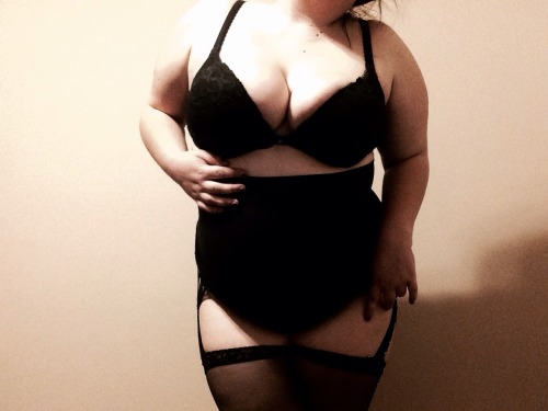 faire-amourr:Black lingerie is my reason for existing