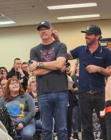 Google: Skeet And Mathew Are Just Freinds!