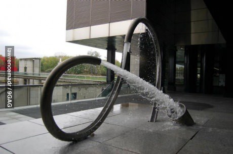 nomedarisa:  Fuente de agua infinita.    