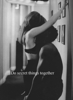 exactlydangeroustragedy:  Push up on it 💪😏👄 on We Heart It - http://weheartit.com/entry/159566391