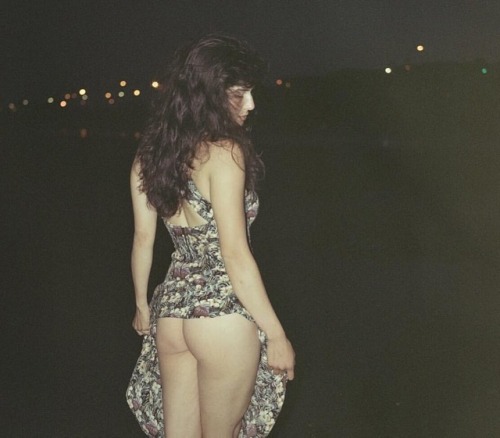 Model| @mayatihtiyas  Images| @fivefootliving &amp; @n0tf0rsa1e_6  #35mm #film  www.inst