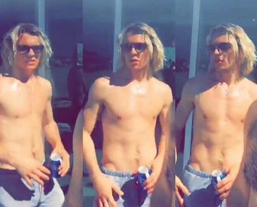 yaysters-blog:  Ross Lynch