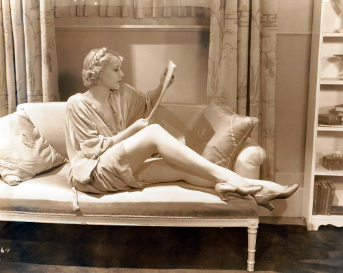  June Knight, 1930 