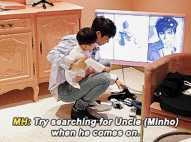 shineetho:Daebak’s cute search for Minho 