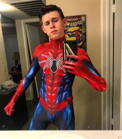 insta-guys:  @azpeterparker