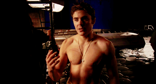 alekzmx:  savemyfuckinglife:  + ZAC shirtless moments ;)  Happy Birthday to our babe 