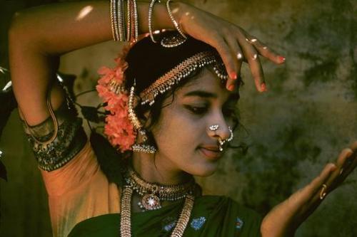 lindazahra:INDIA Madras ( Tamil nandu ) Padma  a young bharatanatyam dancer , February 1966 . Roland