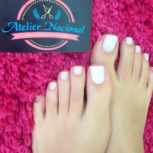 candudfeetpics:  celebfeet69:  Lari Venâncio’s feet  All time sexiest feet ever!!