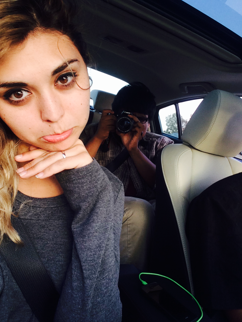 waitingfortheworldtoburn:  Here’s a pictures of me and CmG