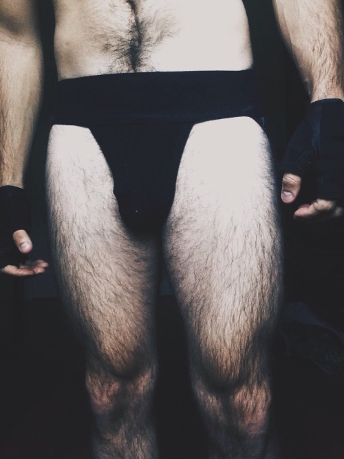 chastityliving:  southsub:  A friend and I were discussing dick sizes last night.   I asked, “How big are you?” “I’m 9.” “Man! Are you serious?” “Yeah, what about you?” “I’m only 6 on a good day… But it doesn’t matter. I don’t