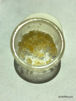 hellgirlpey:  beautiful and delicious ambrosia blueberry THC-A crystalline. 🔥😴🖤🤤 *follow my IG: dabbin.pey* *do not remove my caption or steal my content*