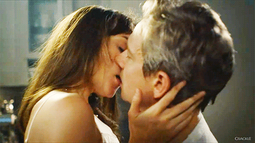 geek-royalty:Phil Rask Martin Freeman and his evil kissing and biting in StartUp: Part II