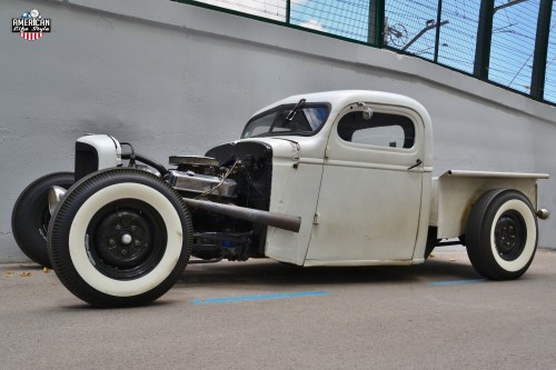 Porn photo the-american-life-style:  Hot Rod at Calafell