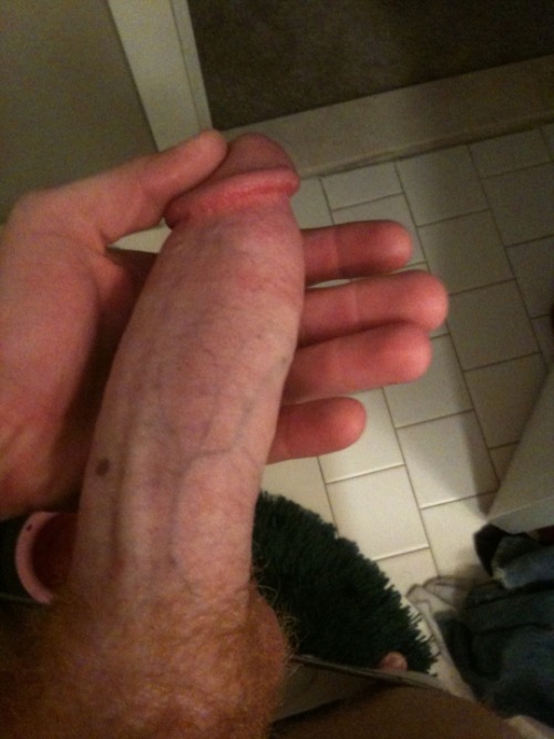 lubosworld:  shitilikeandafewofme:  25 year old hung guy, Baltimore, MD. Follow me for more like this! www.shitilikeandafewofme.tumblr.com  Hot one!