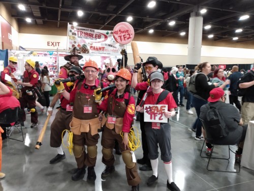 Team Fortress 2 Cosplay Meetup At Phoenix Fan Fusion 2022!