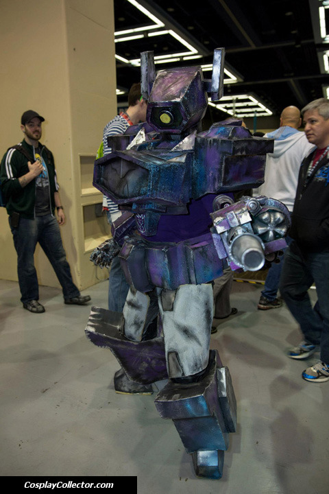 dtjaaaam:  Shockwave - Emerald City Comicon 2013 His role at ECCC was bigger than his part in Dark of the Moon. 