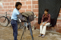 hopeful-melancholy:  India, 1986 