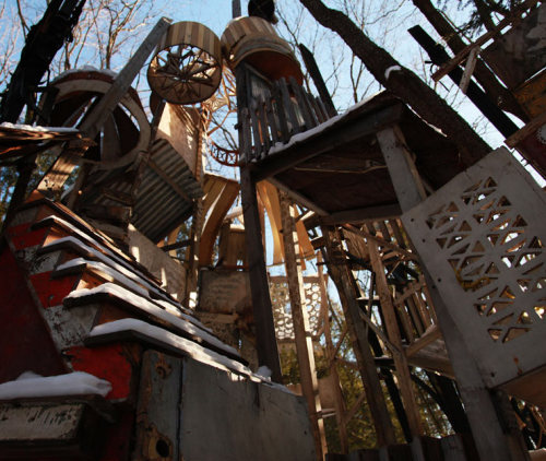 Our friends at brooklynstreetart tracked down Swoon’s iconic vessels from the recent installat
