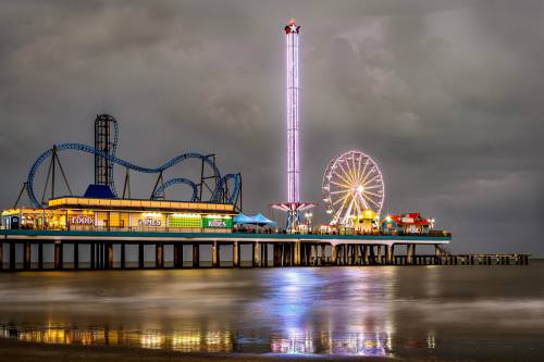 (via Galveston Island Pleasure Pier. : TexasViews)