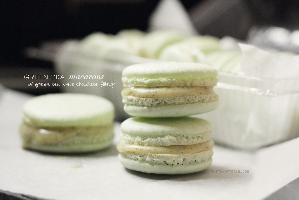 thetummytrain:   Green Tea Macarons with Green Tea-White Chocolate Ganache Filling |