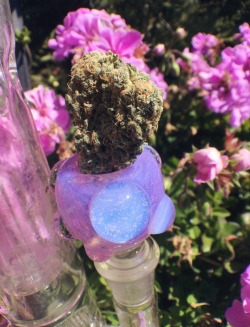 tiannajuana:  princessdabber:  fresh blue dream and bowl piece   😍