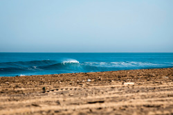 surf-fear:photo by Mat Hemon  