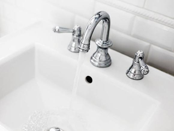 How to Install a New Bathroom Faucet