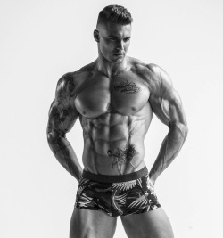 jivvii:  Ross Dickerson by Gilles Crofta